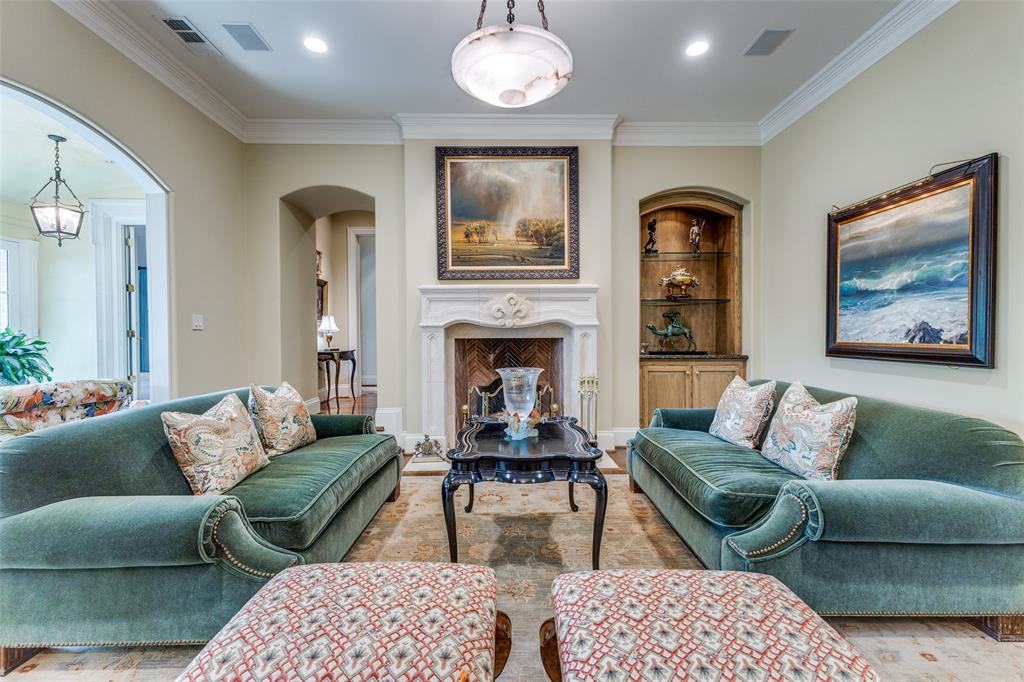 El Parado - Residential