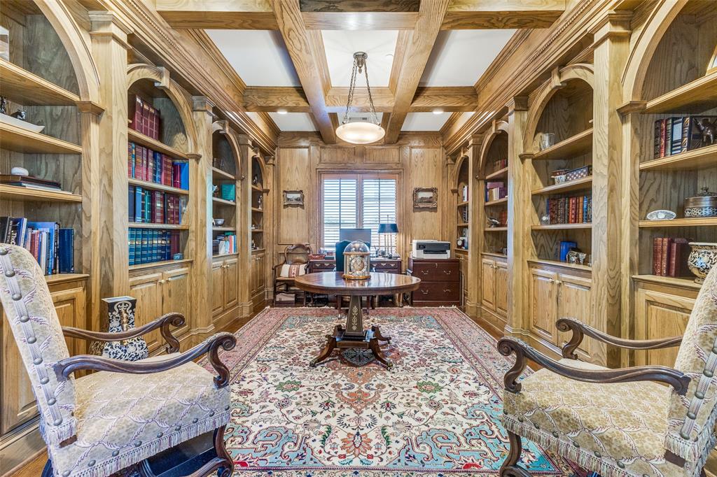 El Parado - Residential