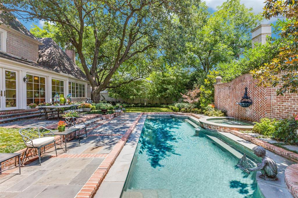 El Parado - Residential