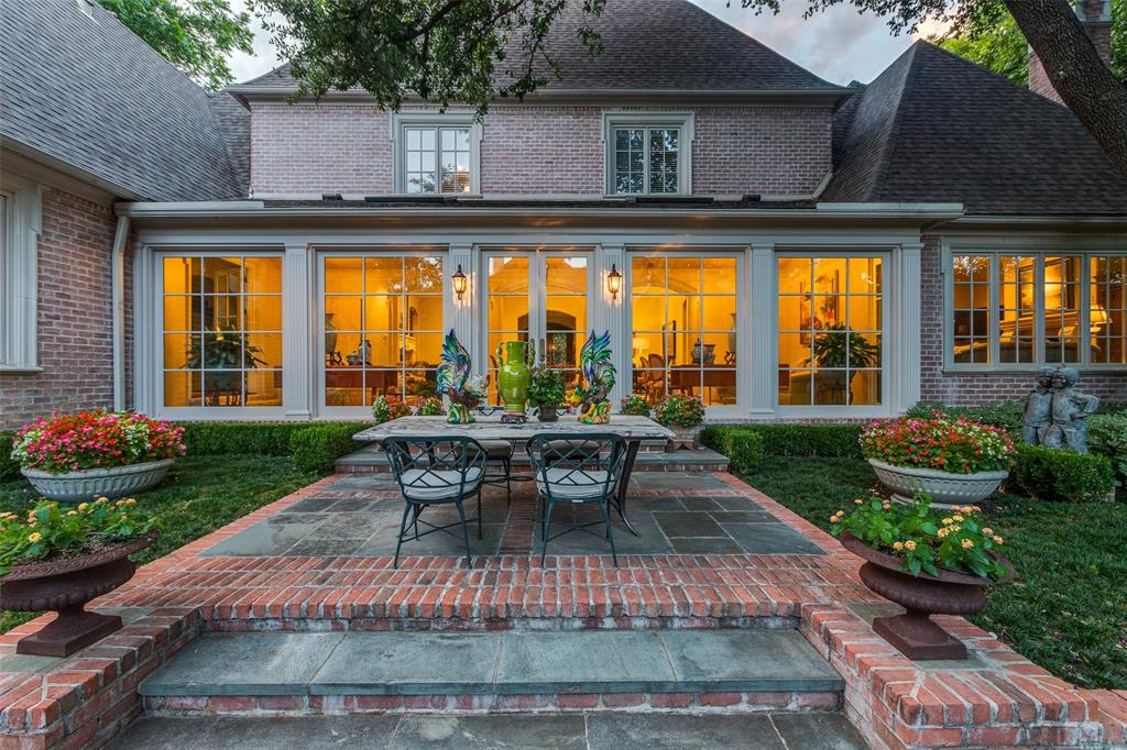 El Parado - Residential