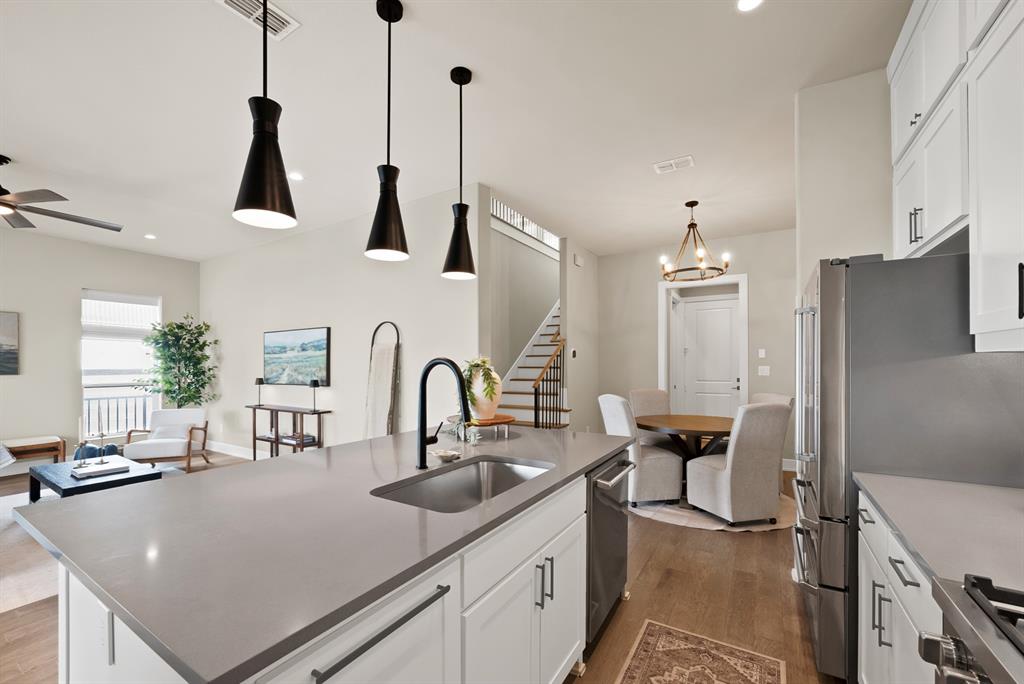 Main 7 Twnhm Add - Residential