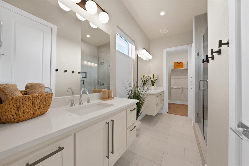 Main 7 Twnhm Add - Residential