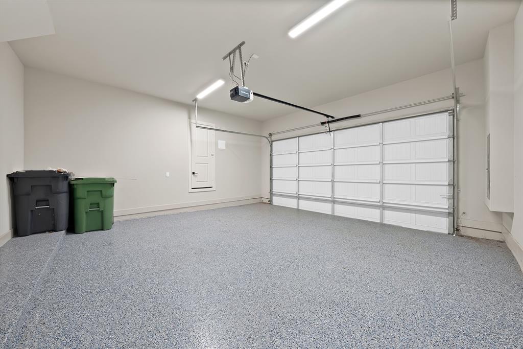 Main 7 Twnhm Add - Residential