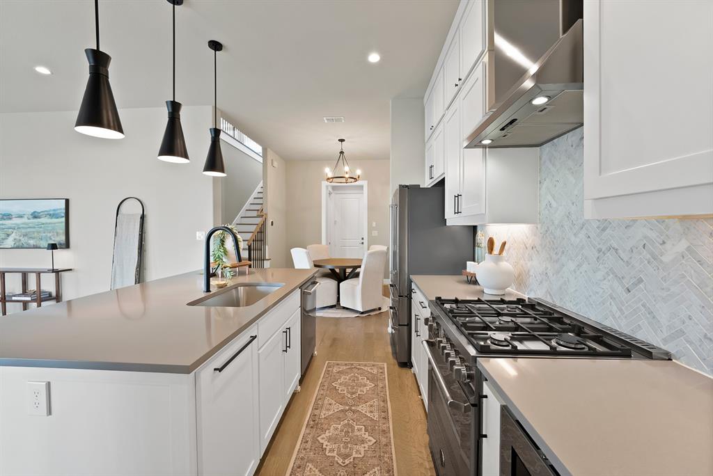 Main 7 Twnhm Add - Residential