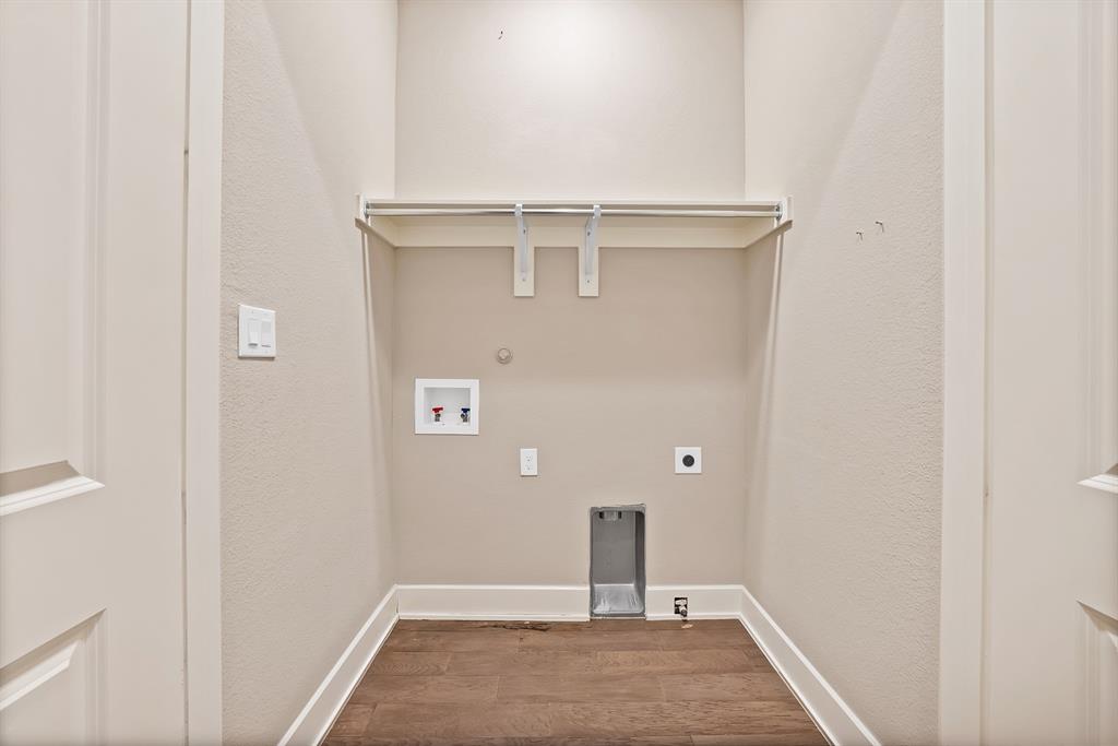 Main 7 Twnhm Add - Residential