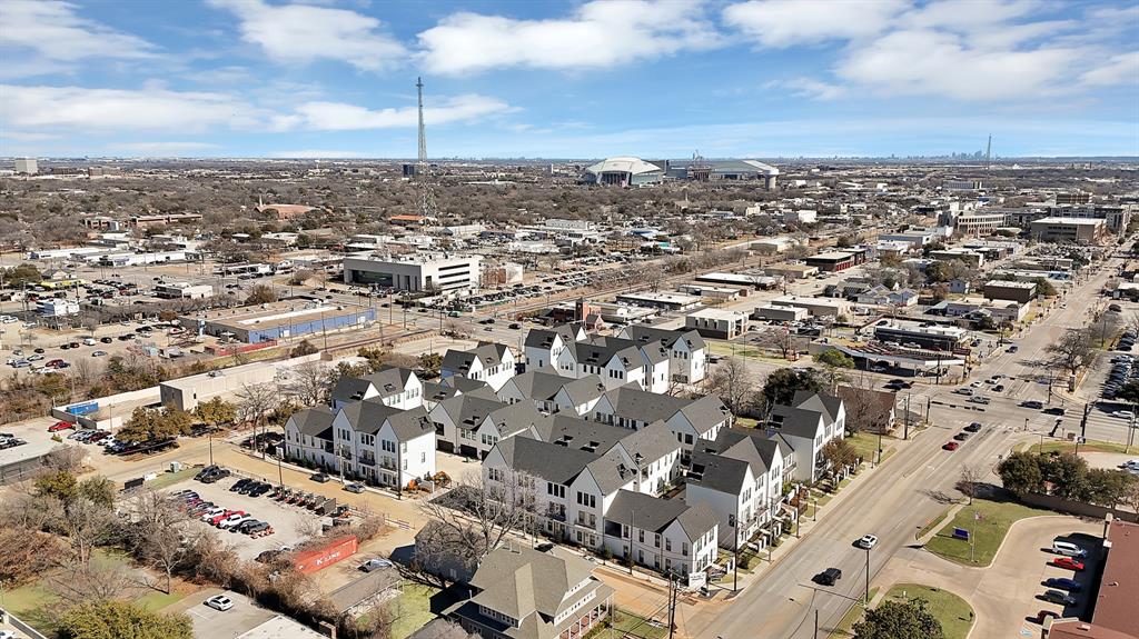 Main 7 Twnhm Add - Residential