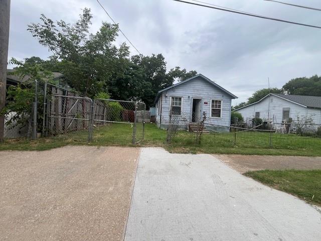 3323 Bataan Street