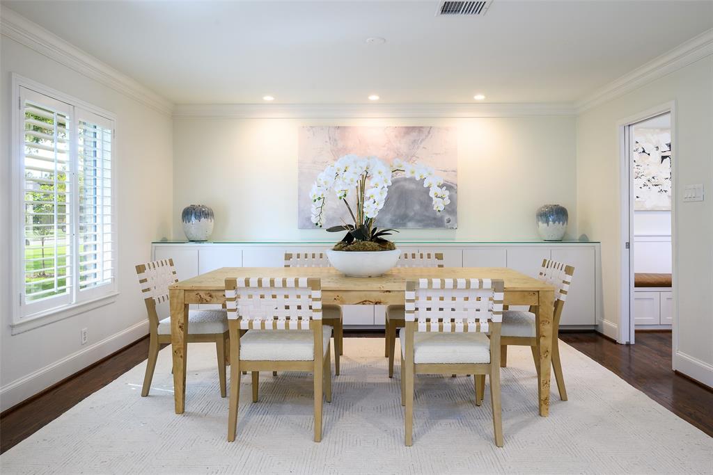 5839 Meadow Crest Drive