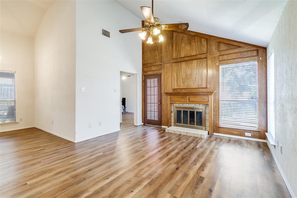 2533 Montclair Lane