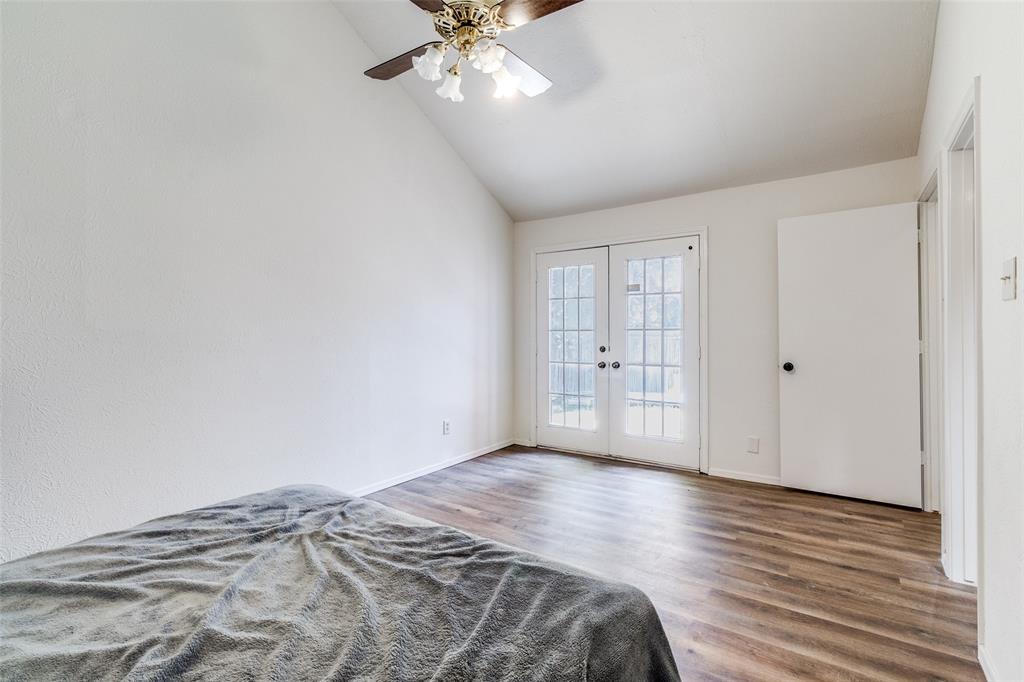 Village Green 01 - Residential