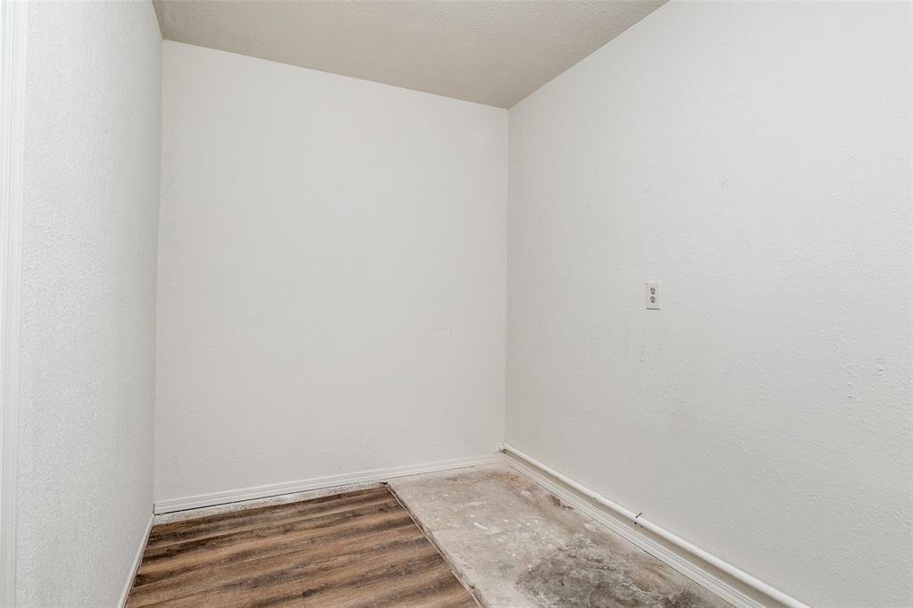 Village Green 01 - Residential