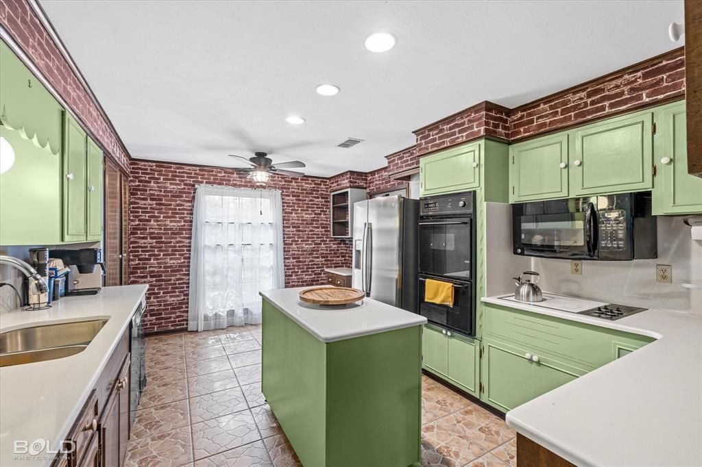 Cotton Valley, Louisiana 71018, United States, 3 Bedrooms Bedrooms, ,2 BathroomsBathrooms,Residential,Active,257015