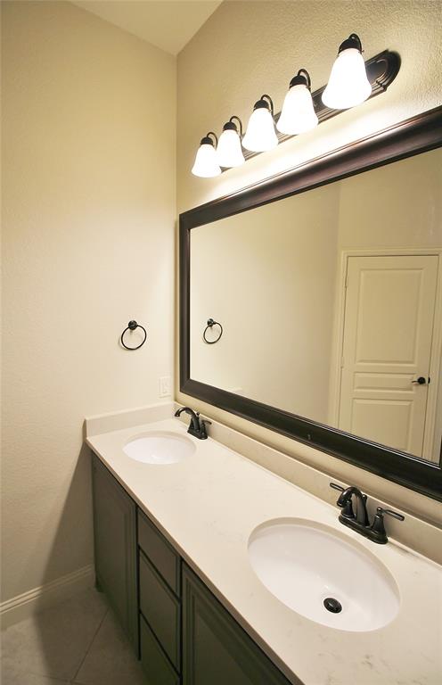 Estates-North Grv-Ph 1 - Residential Lease