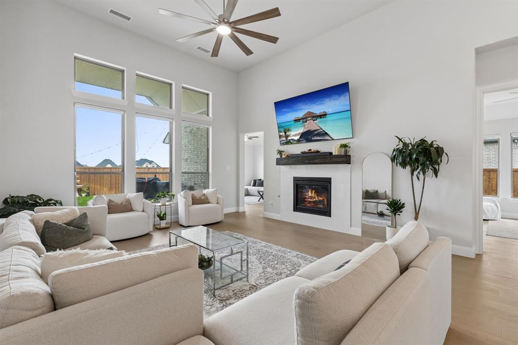404 Lacey Oak Lane