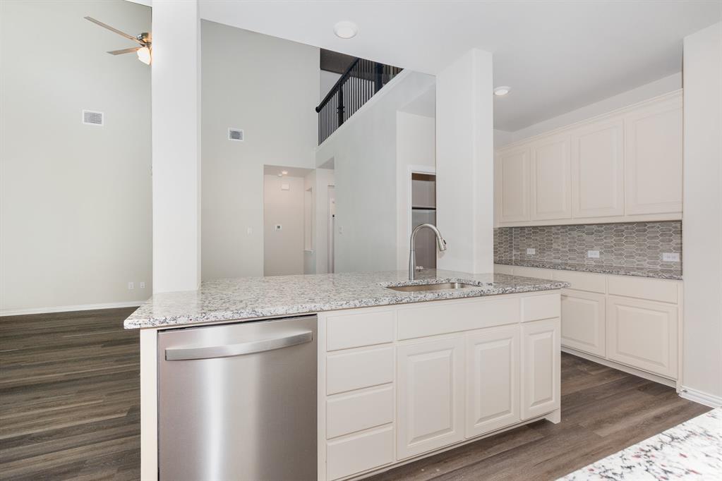 Courts of Bonnie Brae - Residential