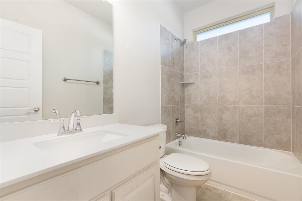 Courts of Bonnie Brae - Residential