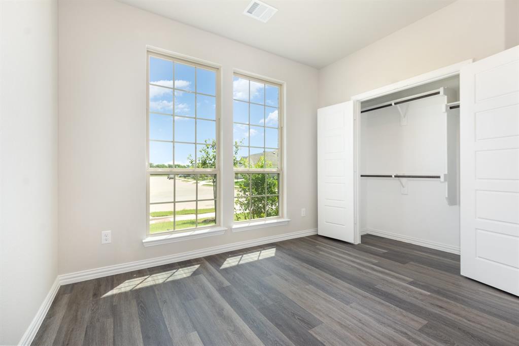 Courts of Bonnie Brae - Residential