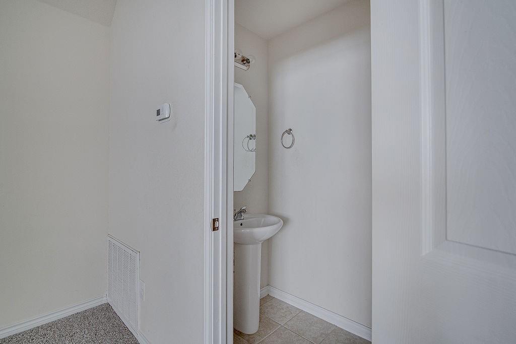 Mistletoe Hill Ph IV - Residential Lease