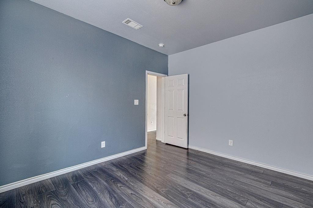 Mistletoe Hill Ph IV - Residential Lease