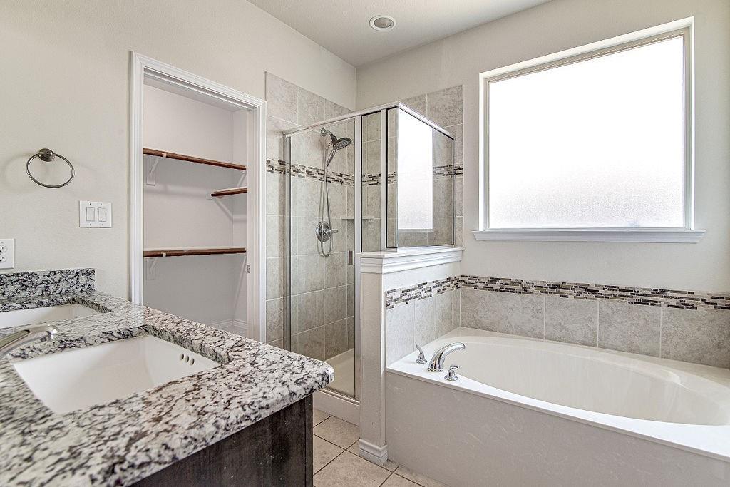 Mistletoe Hill Ph IV - Residential Lease