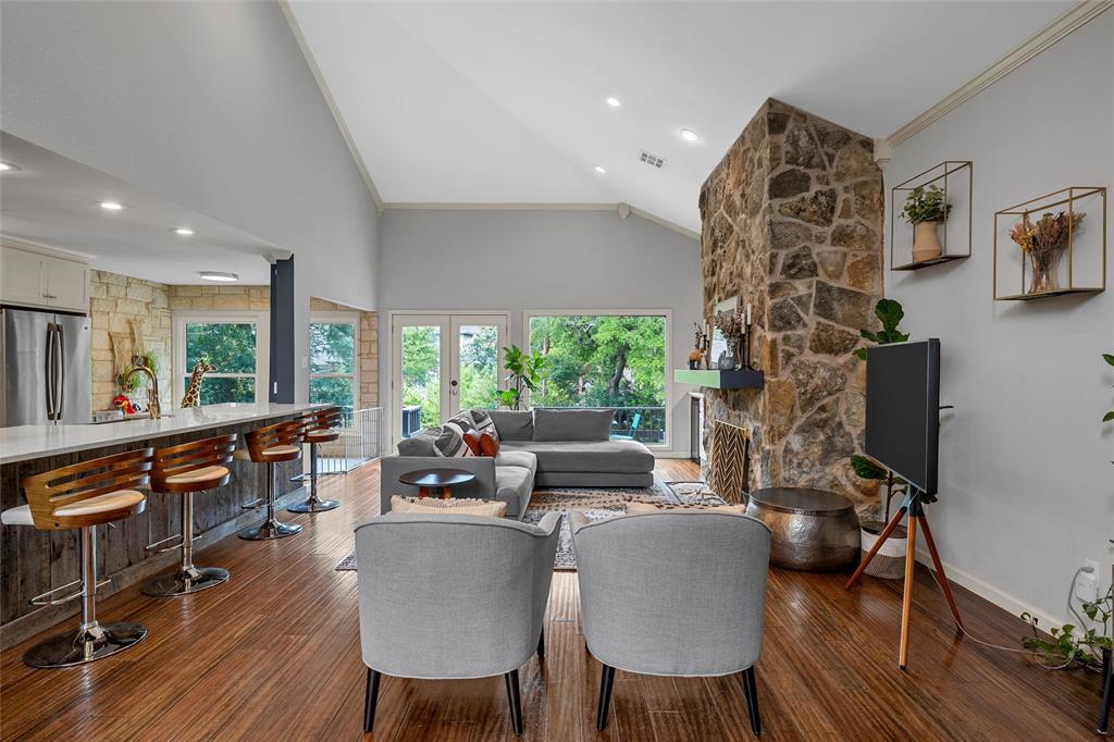 2501 Eldridge Lane