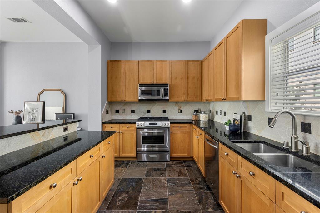 4830 Cedar Springs Road 30