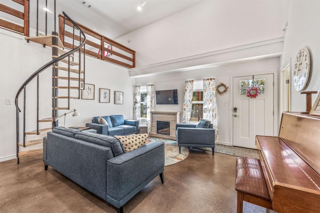 4204 A Greenwood Road