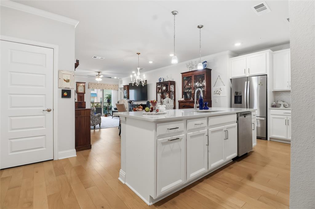 651 N Watters Road 8202
