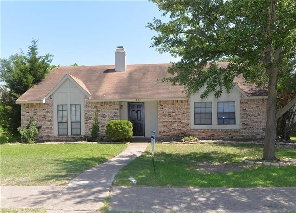 Photo of 1720 Panola Drive, Mesquite, TX 75150 (MLS # 21059339)