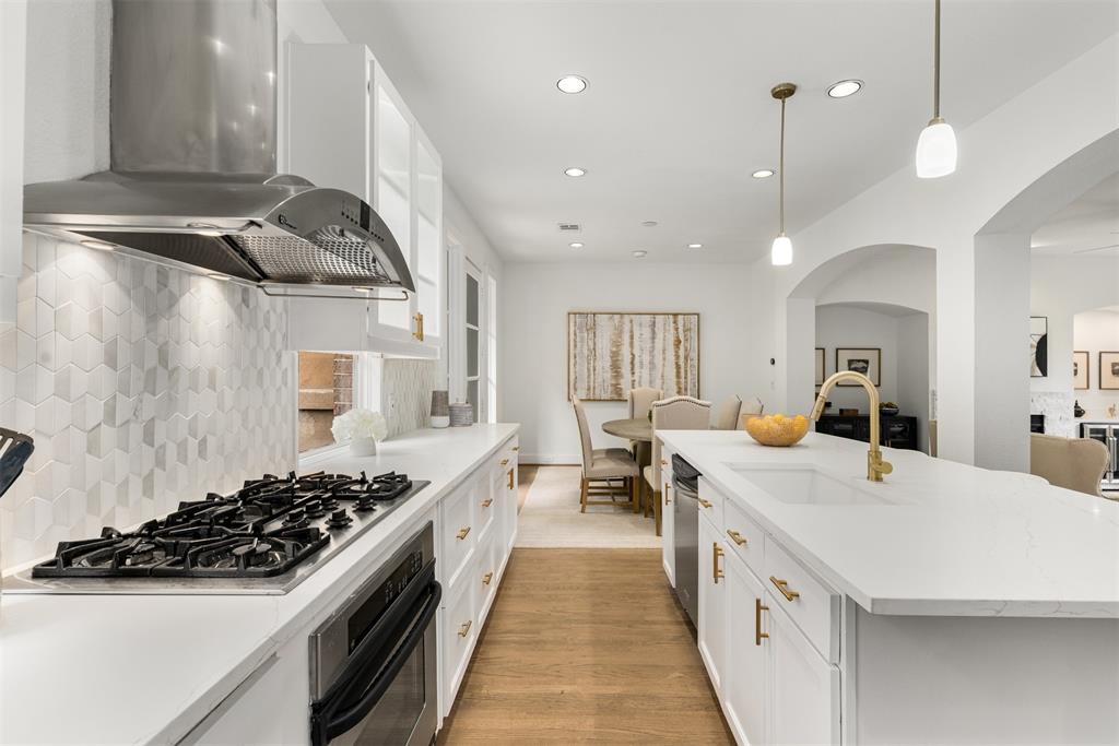 3633 Oak Lawn Avenue