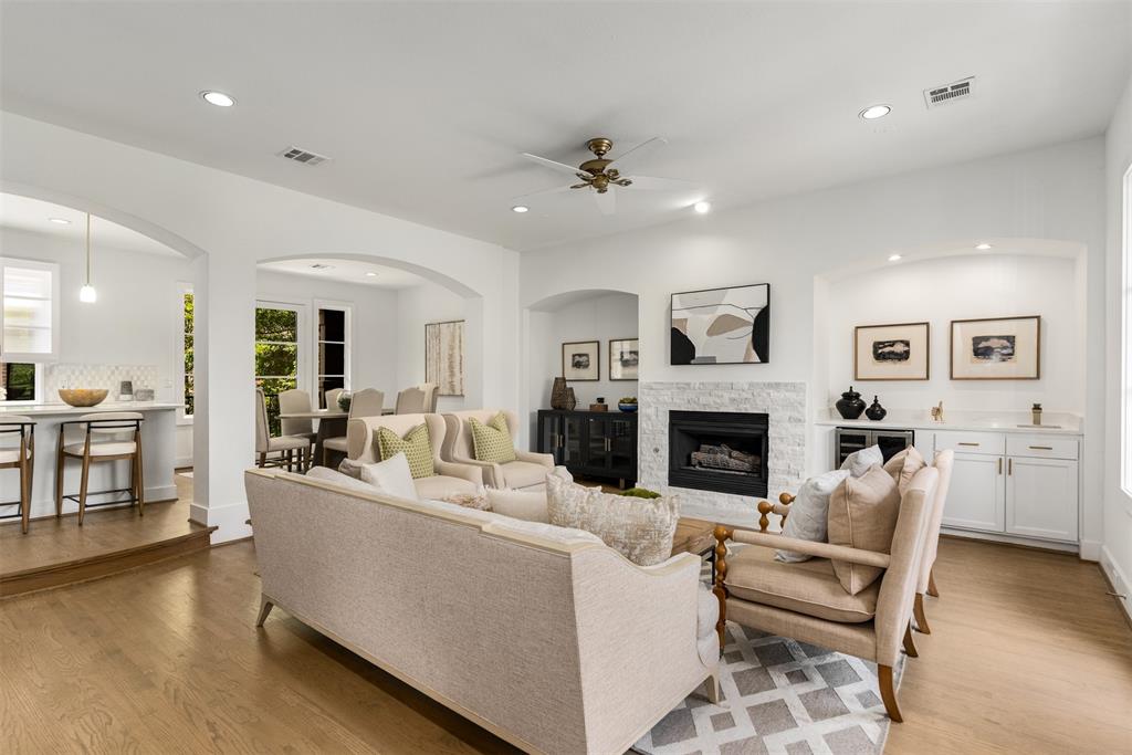 3633 Oak Lawn Avenue