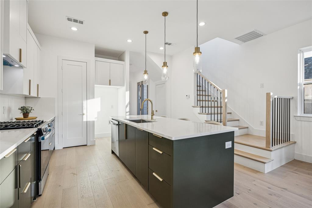 G T Hawpes Homestead - Residential