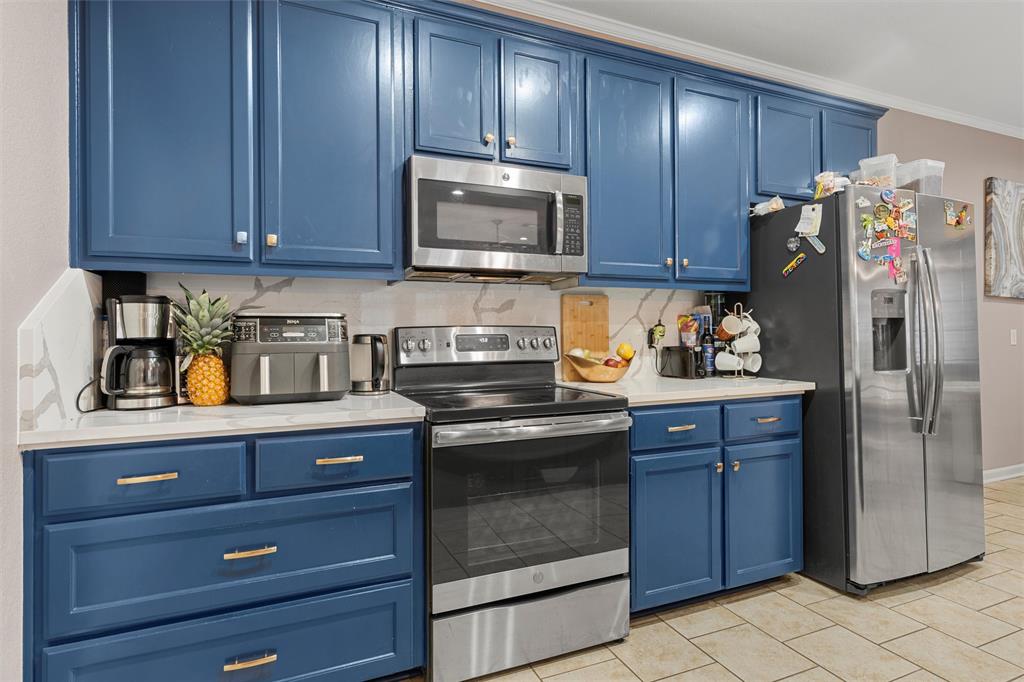 SURREY RIDGE PH. II - Residential