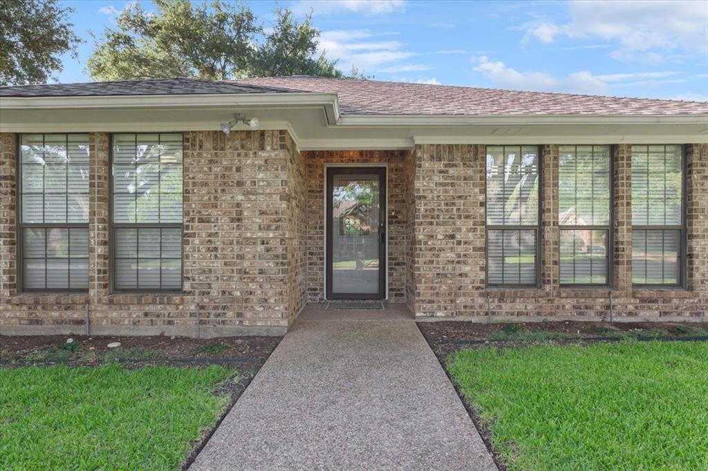 9402 Oak Hill Drive