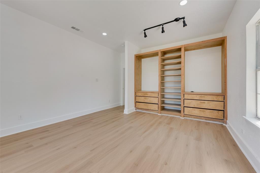 Oak Cliff Original - Residential Income