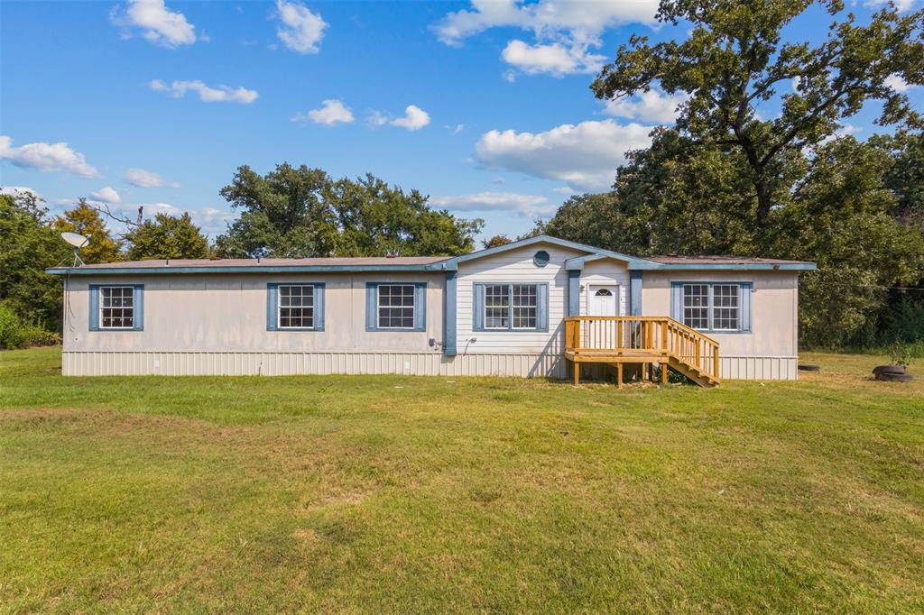 901 County Road 2406