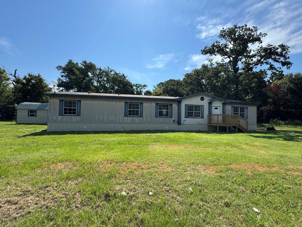 901 County Road 2406