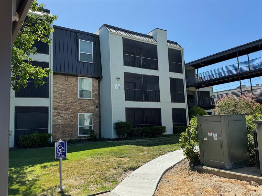 Cambridge Condos Ph 01 03 - Residential