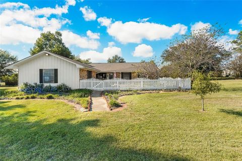 A home in Sulphur Springs