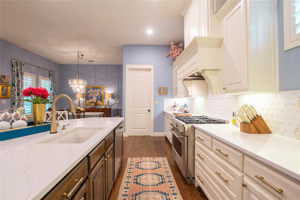 2116 Tremont Boulevard