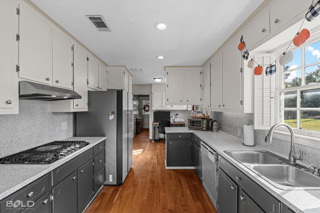 Shreveport, Louisiana 71104, United States, 3 Bedrooms Bedrooms, ,2 BathroomsBathrooms,Residential,Active,219927