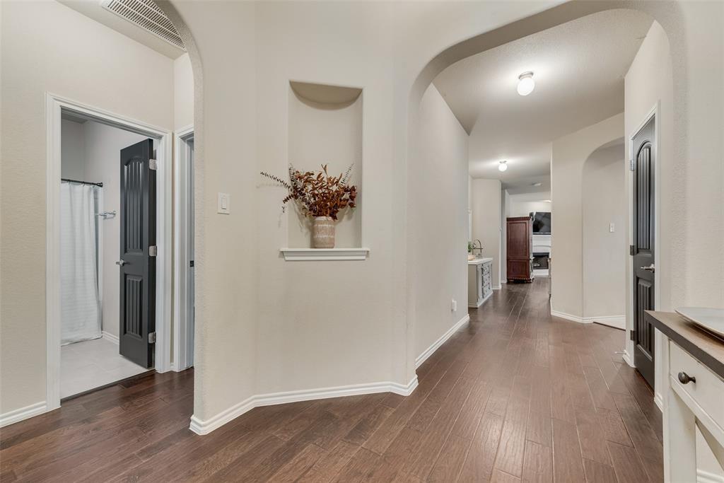 1603 Grey Willow Lane