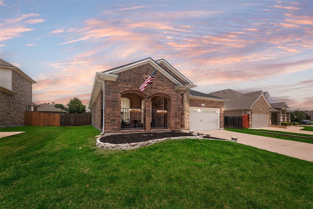 1603 Grey Willow Lane