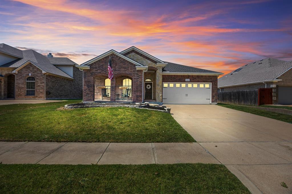 1603 Grey Willow Lane
