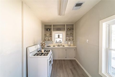 Tiny photo for 1225 Anson Avenue, Abilene, TX 79601 (MLS # 21100025)