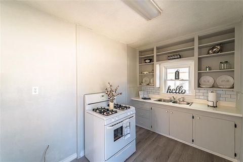 Tiny photo for 1225 Anson Avenue, Abilene, TX 79601 (MLS # 21100025)