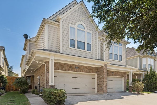1142 N BISHOP AVE, DALLAS, TX 75208 - Image 563f5ef4bca98ee630ea86d7376bf7bf/701864540