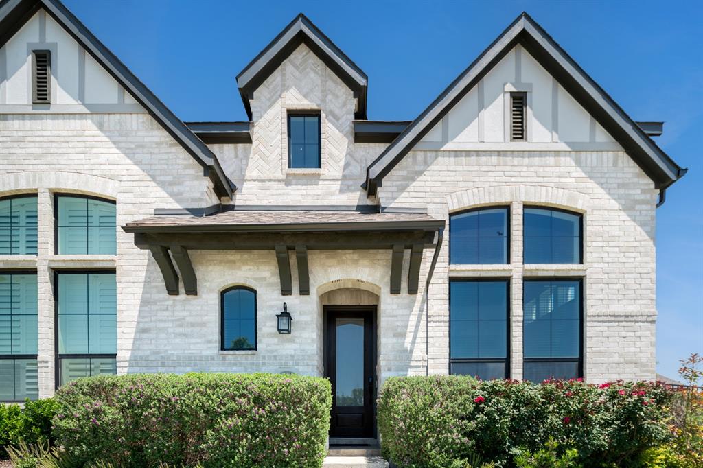 2369 Longspur Drive