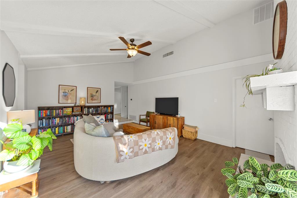 1604 Carol Stream Drive