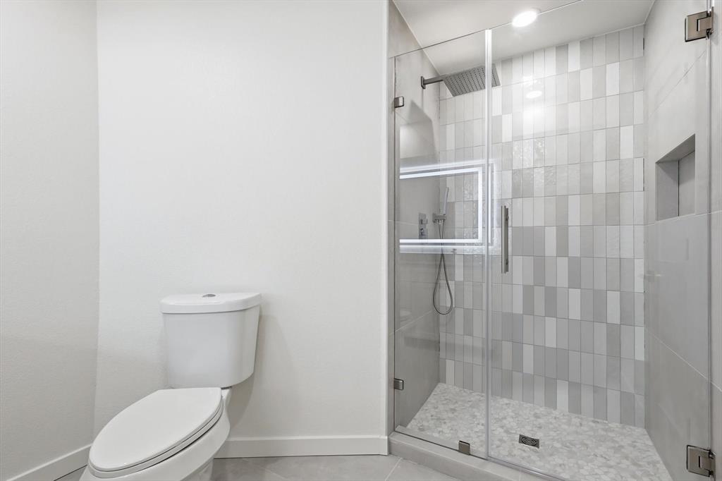 University Place Condo - Residential